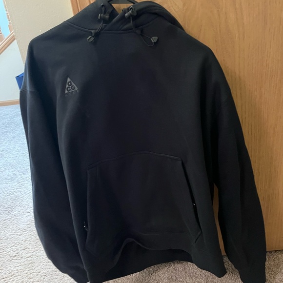 Nike ACG sweater size small - Picture 2 of 2